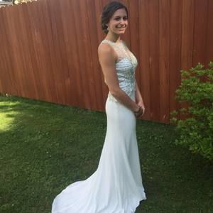 Meet your Posher, Brooke